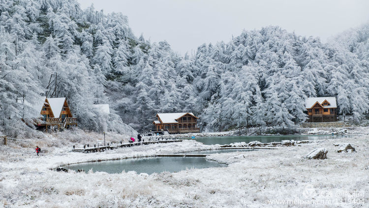 奉节茅草坝滑雪戏雪摄影团