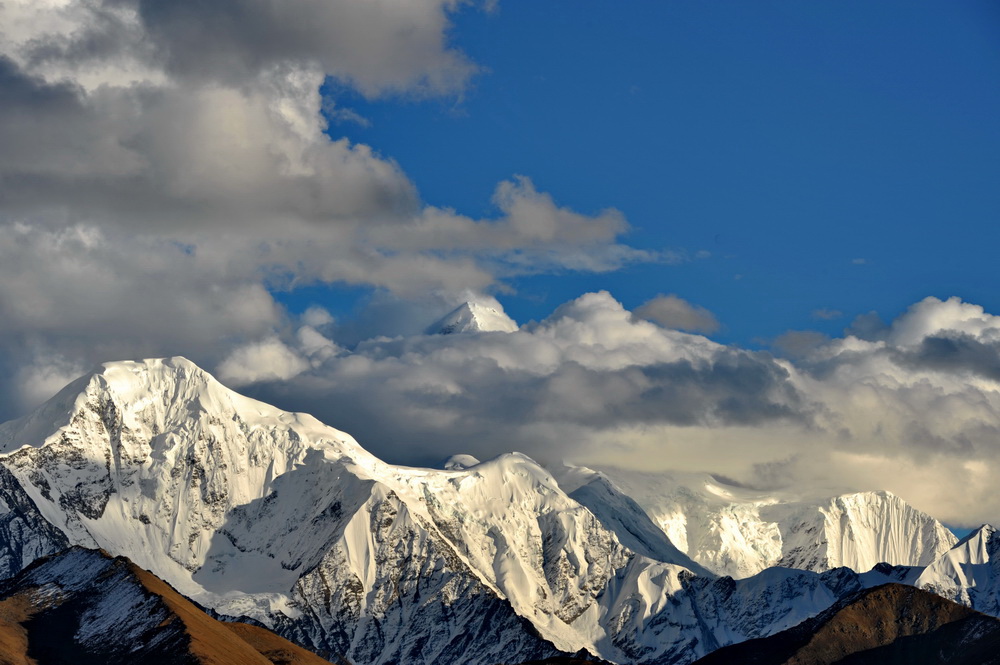 贡嘎雪山